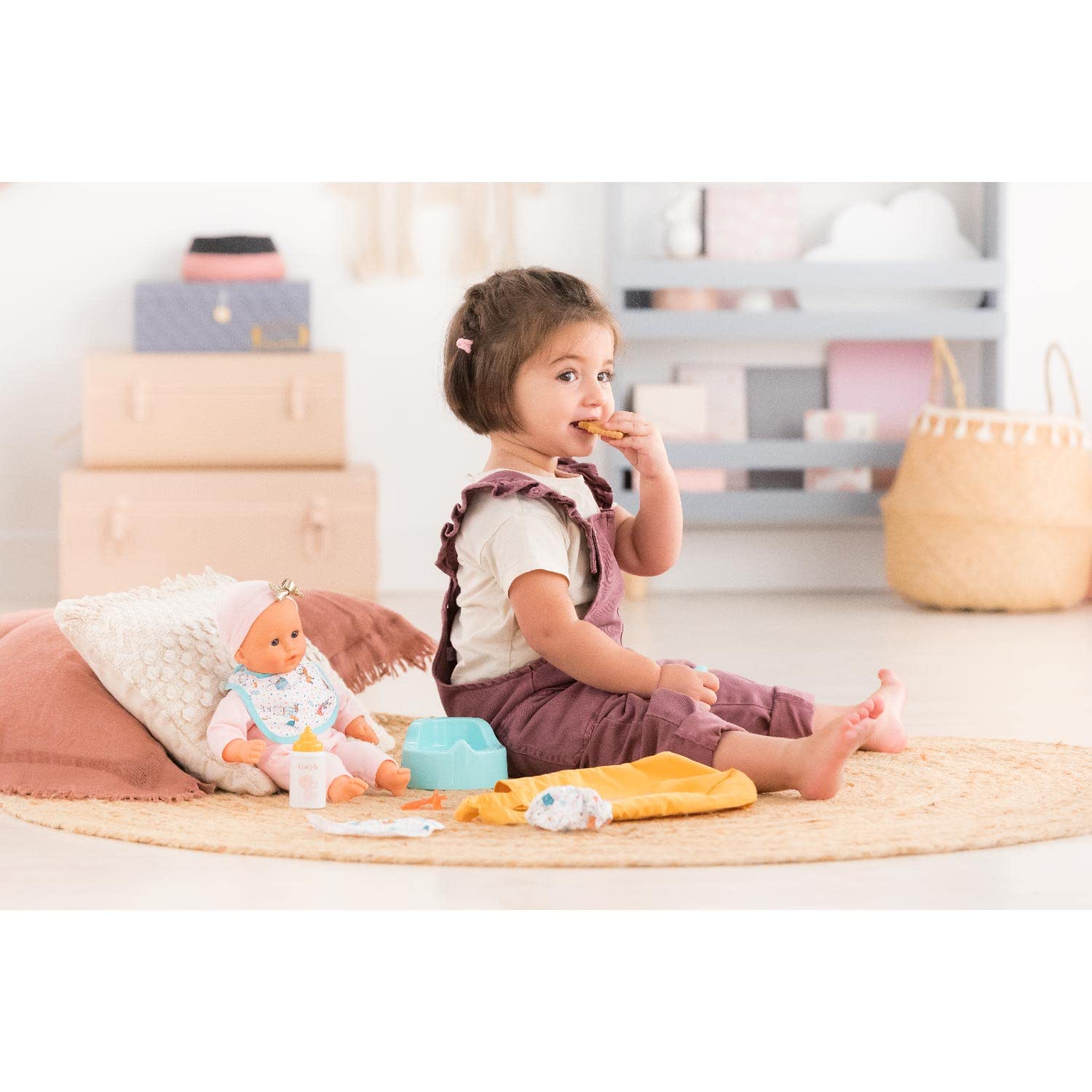 corolle-mon-premier-coffret-nurserie-11-accessoires-30cm-safran image 8