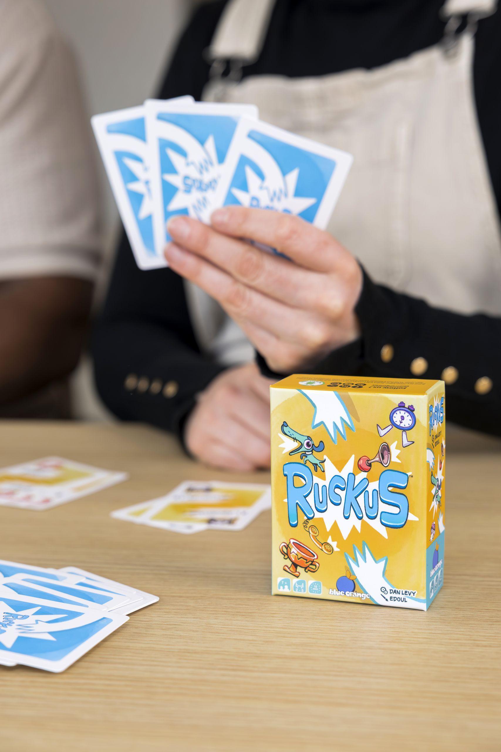 blue-orange-ruckus-jeu-d-ambiance-cartes-chaos image 5
