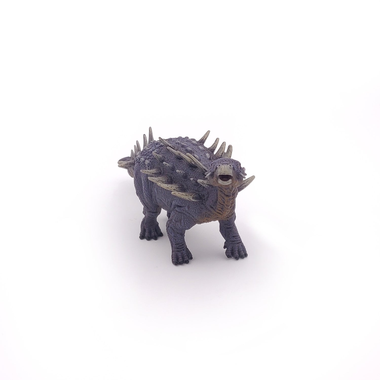 papo-dinosaurs-polacanthus-figurine-dinosaure-cuirass image 3