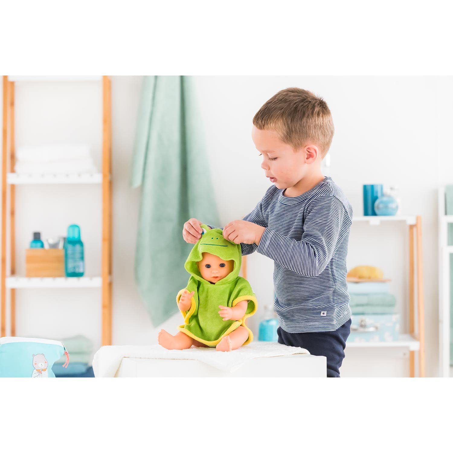 corolle-mon-grand-poupon-cape-bain-grenouille-36cm-d-s-2-ans image 7