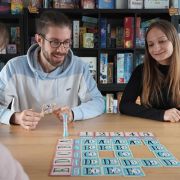 blue-orange-cross-clues-jeu-d-ambiance-coop-ratif image 5