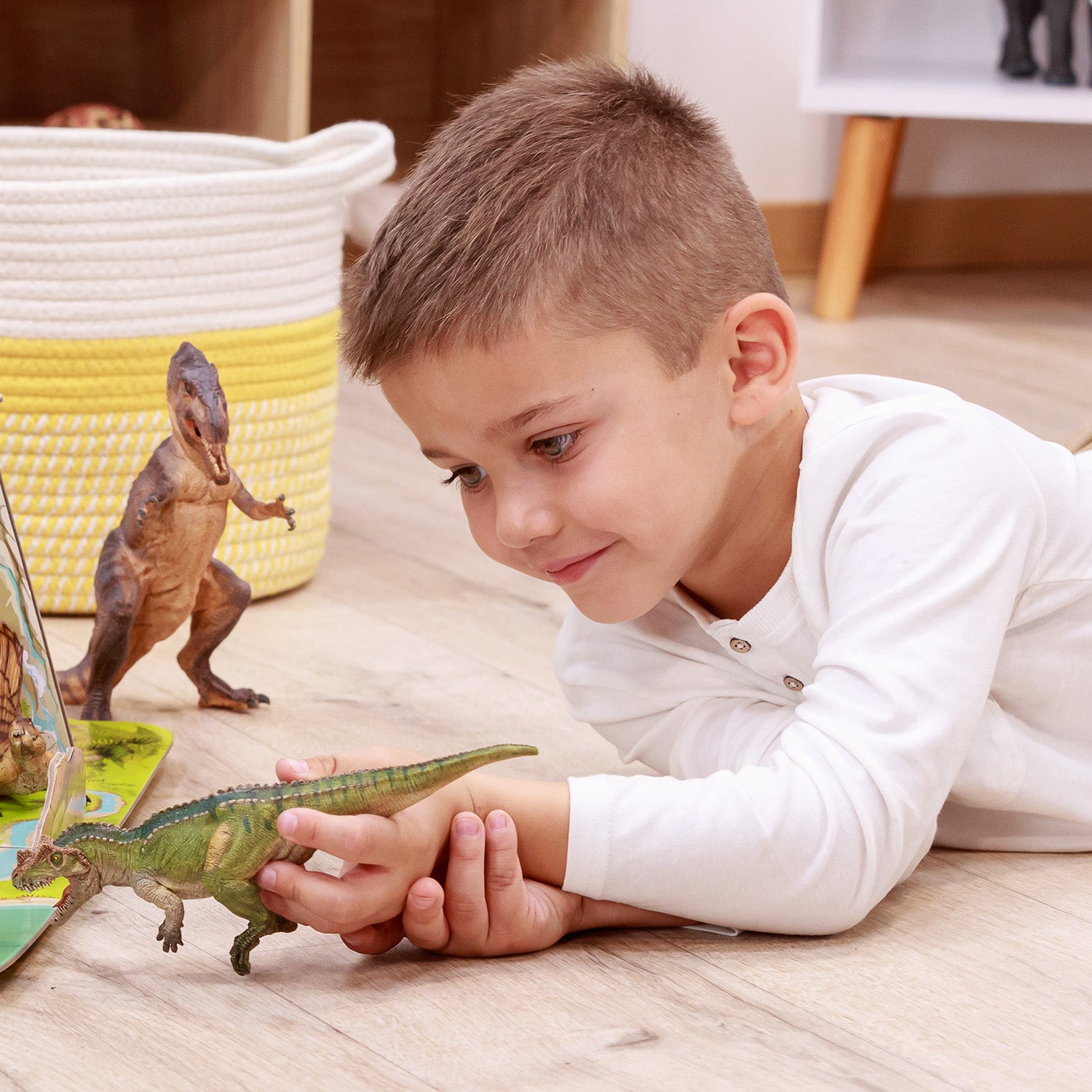 papo-dinosaurs-figurine-ceratosaurus-jurassique image 2