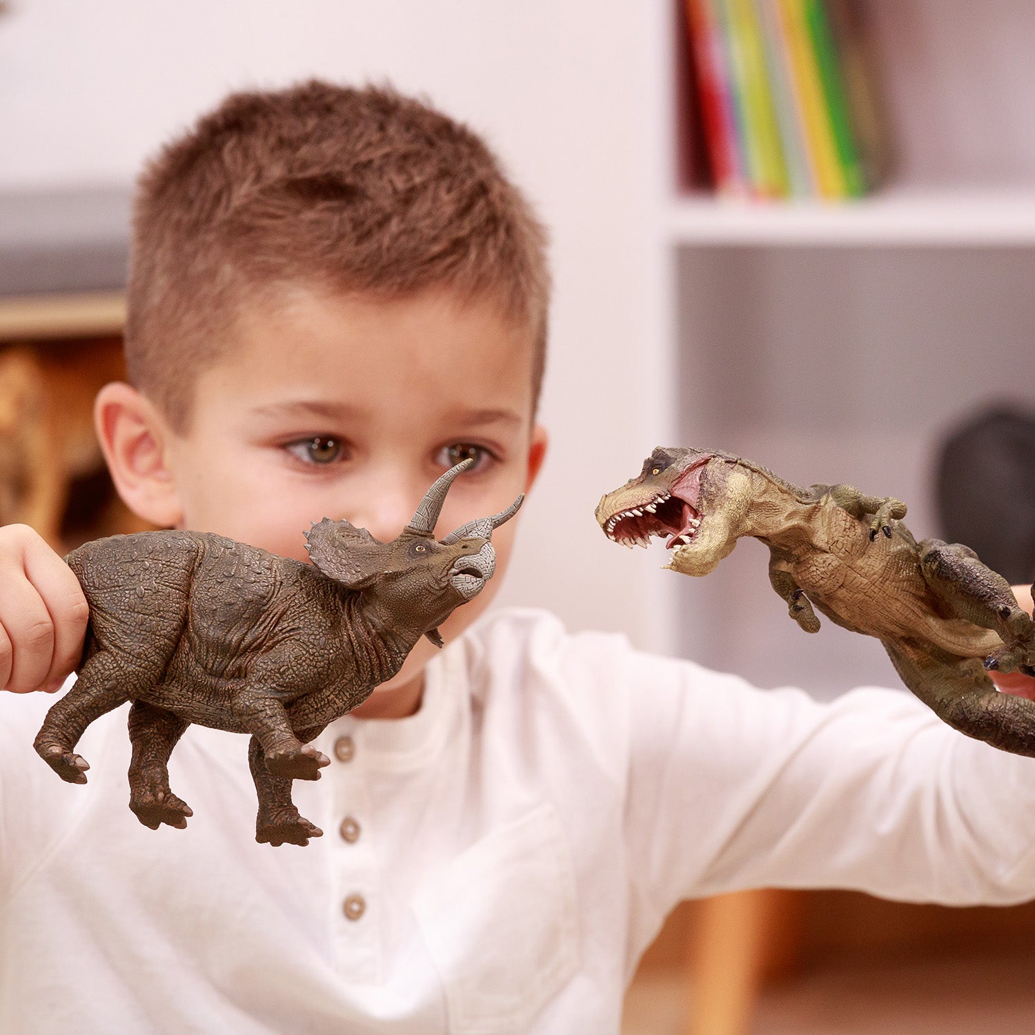 papo-dinosaurs-figurine-tric-ratops-herbivore-cr-tac image 3