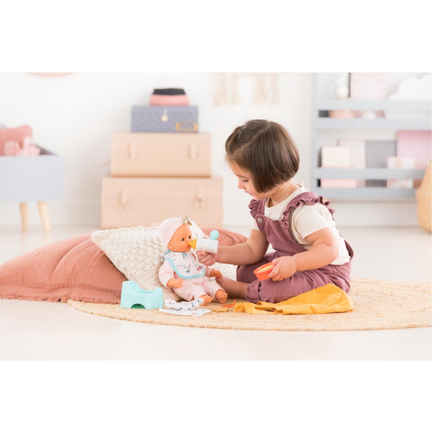 corolle-mon-premier-coffret-nurserie-11-accessoires-30cm-safran image 6