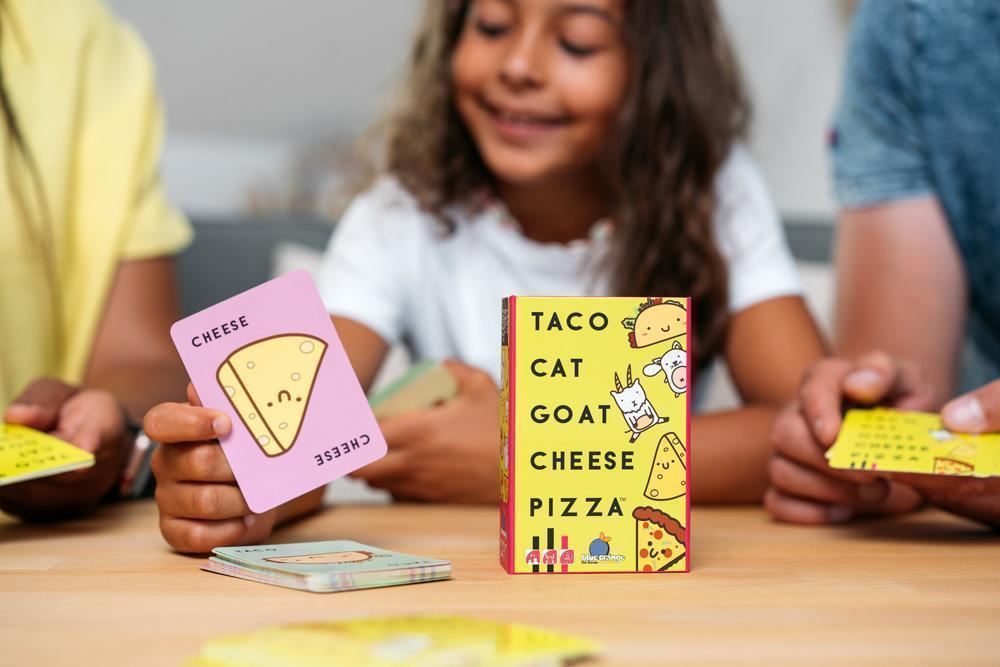 blue-orange-taco-cat-goat-cheese-pizza-jeu-ambiance image 2