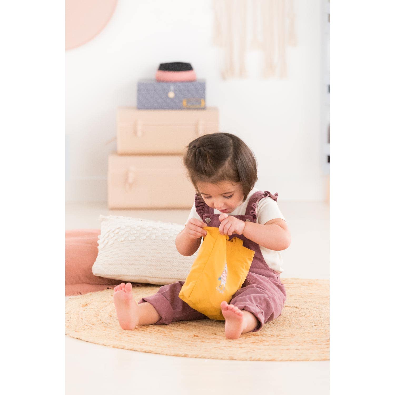 corolle-mon-premier-coffret-nurserie-11-accessoires-30cm-safran image 3